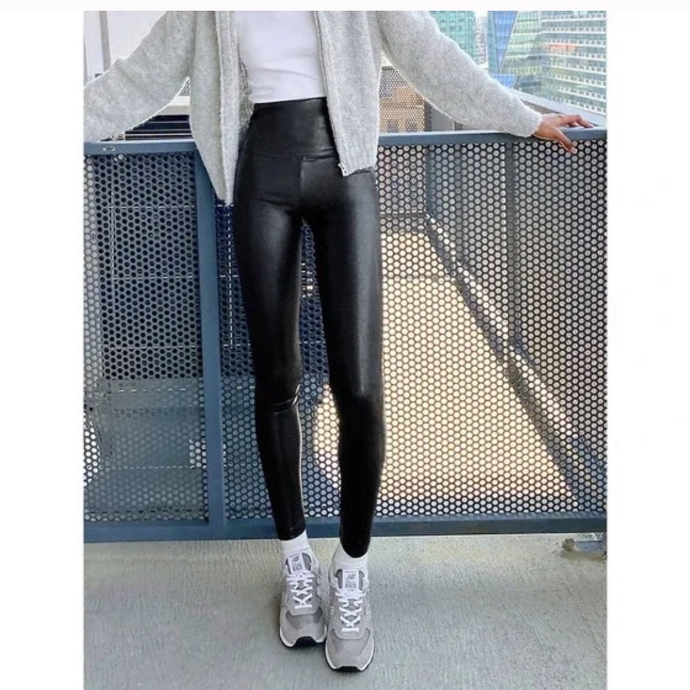 Wilfred Dharia Pant by Artizia Vegan Leather High-Rise Leggings